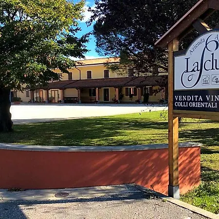 ベッド・アンド・ブレックファスト Agrituristico Corte San Biagio Corno di Rosazzo